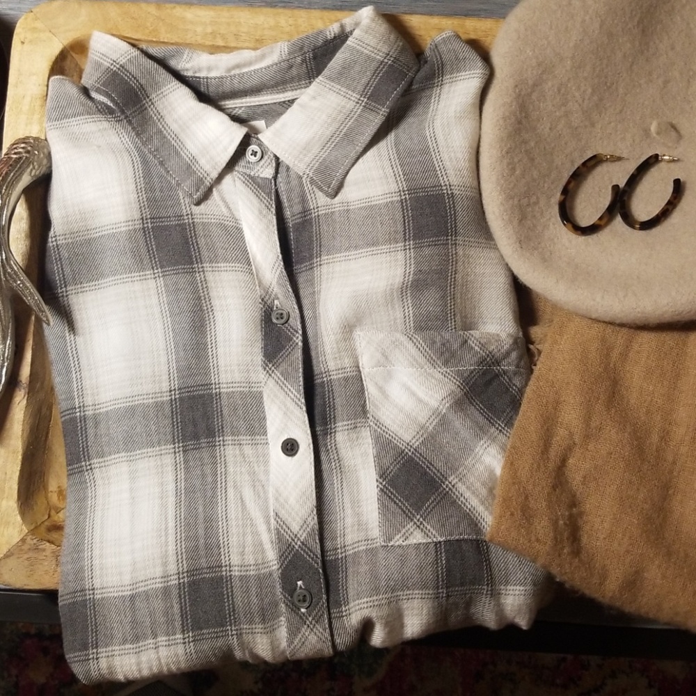 GAP | Cozy Grey + White Plaid Flannel